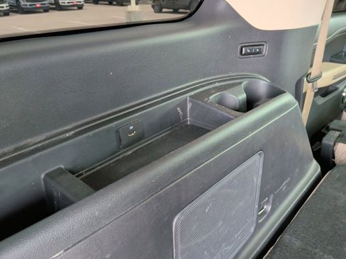 Used 2023 Ford Expedition Limited AWD/4WD image 48