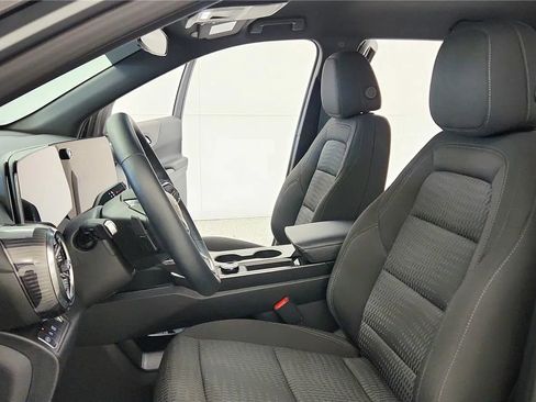 Used 2026 Chevrolet Equinox LT FWD image 29