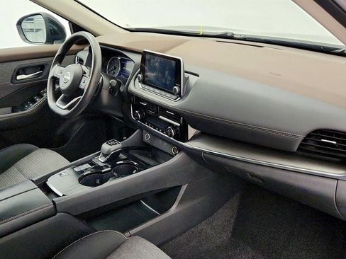 Used 2023 Nissan Rogue SV image 23