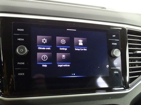 Used 2022 Volkswagen Atlas SE image 40