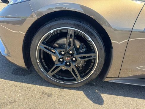 Used 2020 Chevrolet Corvette Stingray Preferred Cpe w/ 2LT Preferred Equipment Group RWD image 20