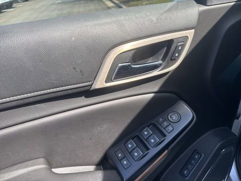 Used 2018 GMC Yukon Denali w/ Open Road Package image 9