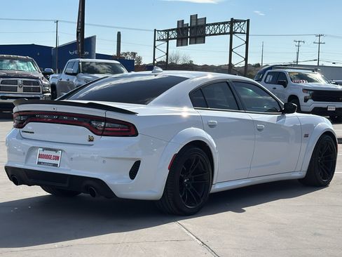 Certified 2023 Dodge Charger Scat Pack image 5