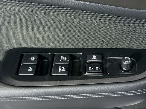 Used 2018 Subaru Outback 2.5i Premium AWD/4WD image 23