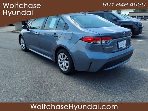 Used 2021 Toyota Corolla LE FWD image 3