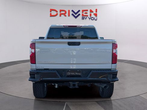 New 2026 Chevrolet Silverado 2500 Custom w/ Custom Value Package AWD/4WD image 4