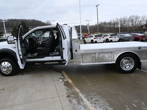 Used 2024 Ford F550 2WD SuperCab Super Duty w/ XLT Value Package image 99