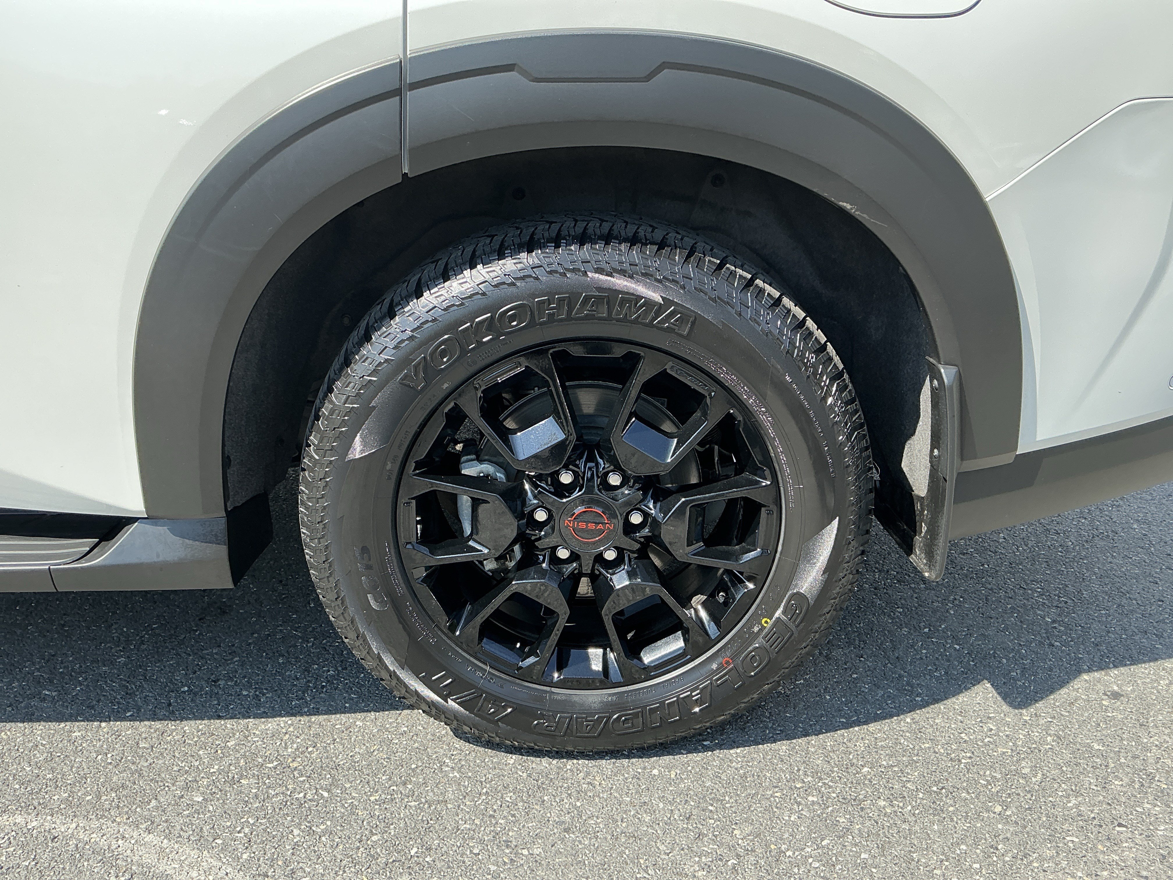 Used 2025 Nissan Armada PRO-4X AWD/4WD image 9