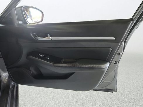 Used 2023 Nissan Altima 2.5 SV FWD image 31