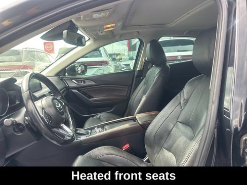 Used 2018 MAZDA MAZDA3 Grand Touring w/ Premium Equipment Package FWD image 11