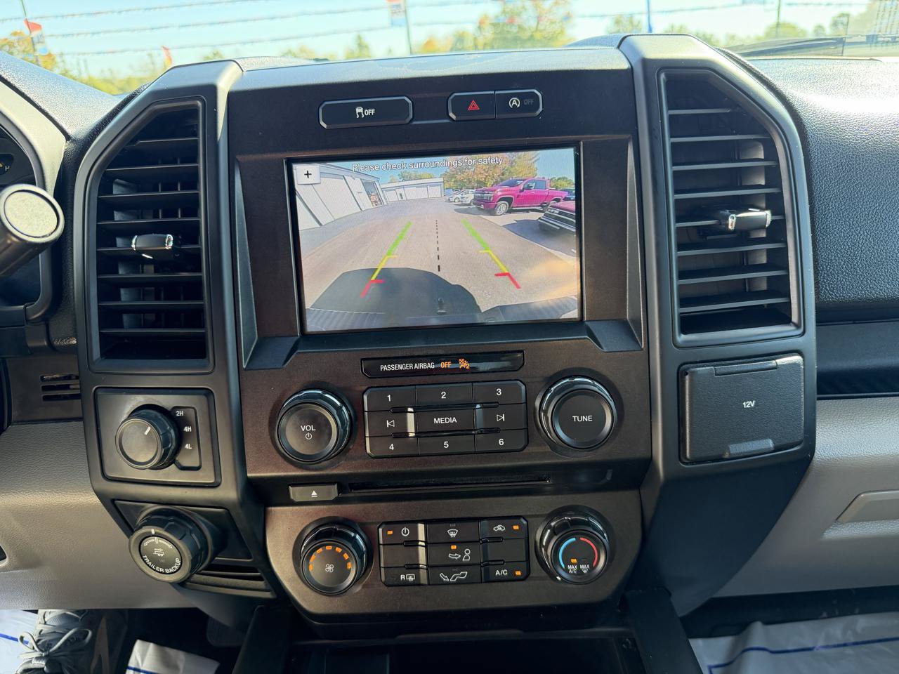 Used 2018 Ford F150 XL w/ Equipment Group 101A Mid AWD/4WD image 29