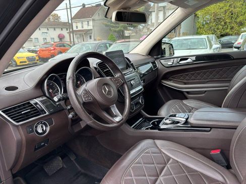 Used 2018 Mercedes-Benz GLS 550 4MATIC image 11