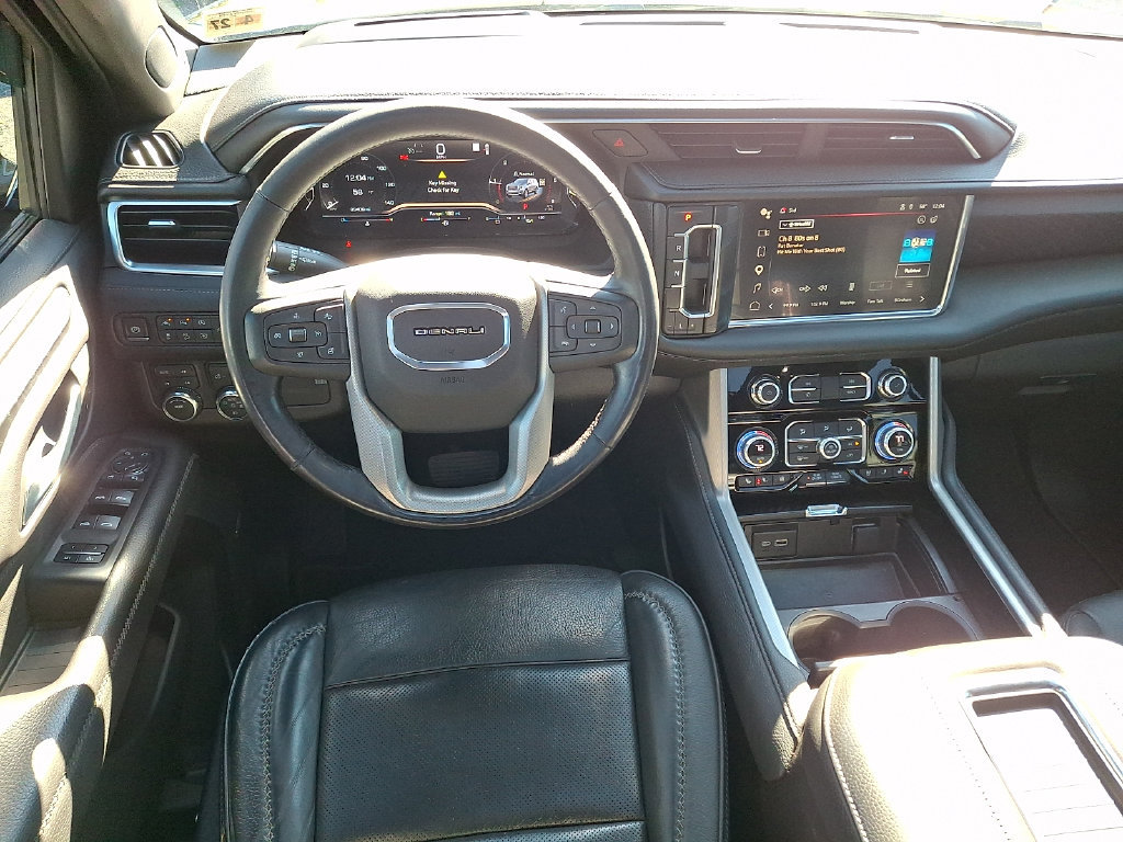 Used 2022 GMC Yukon Denali AWD/4WD image 2