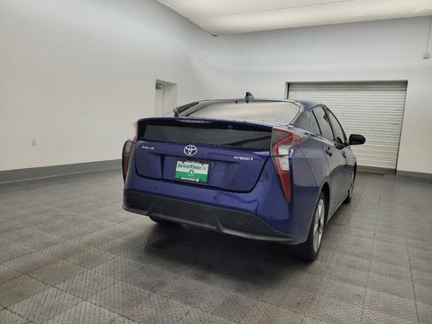 Used 2018 Toyota Prius Four Touring w/ Premium Convenience Package image 7