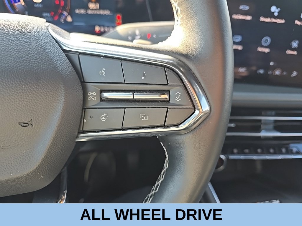 Used 2026 Chevrolet Traverse LT AWD/4WD image 21