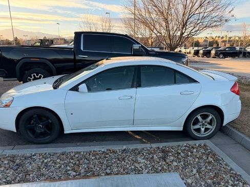Used 2009 Pontiac G6 SE w/ Sport Package 2 image 4