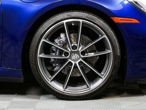 Certified 2021 Porsche 911 Carrera image 37