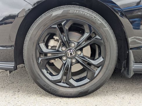 Used 2025 Honda Accord SE image 30