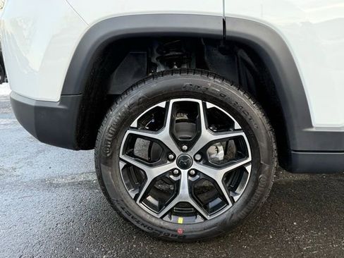 New 2026 Jeep Compass Limited image 19