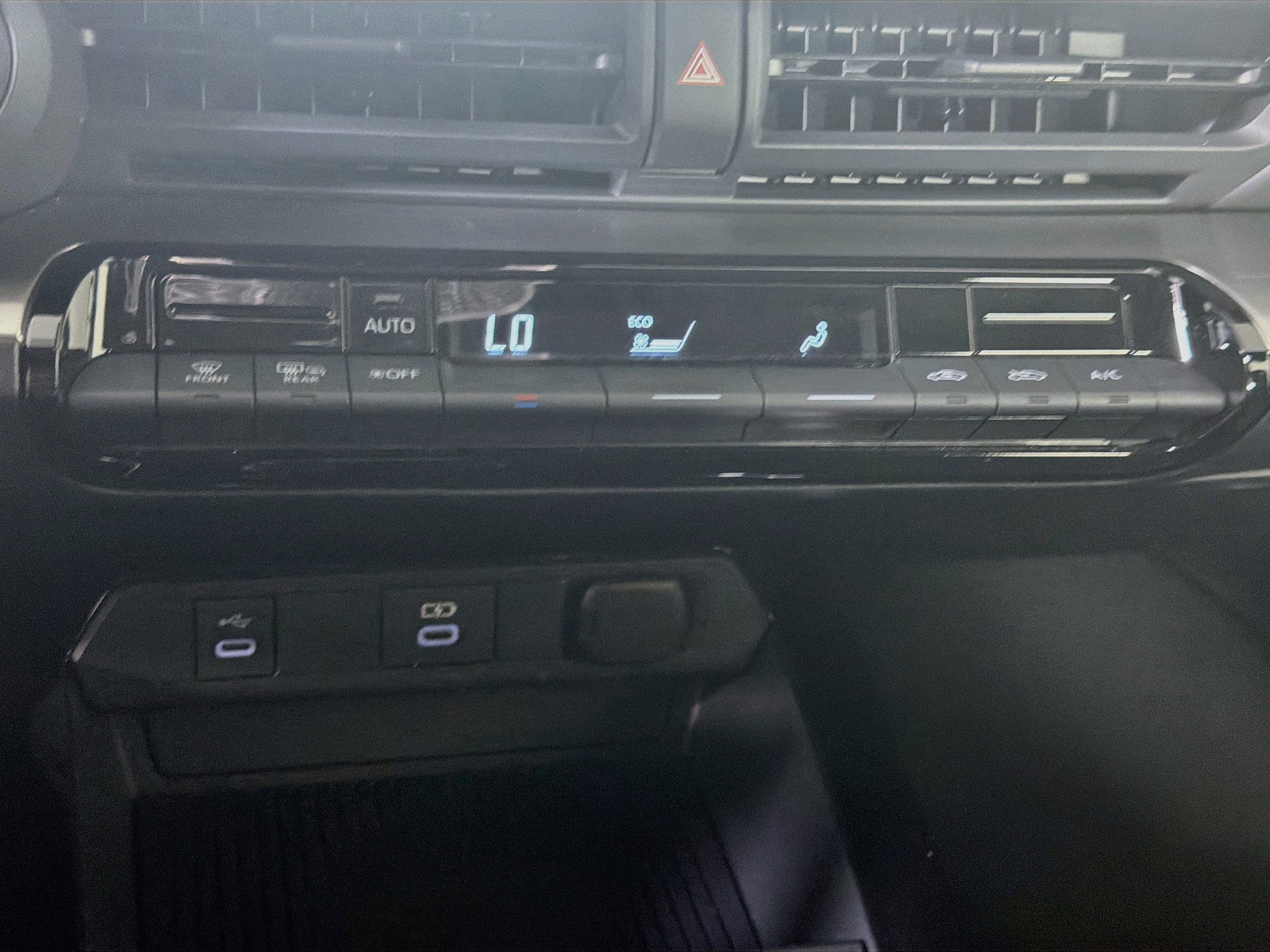 Used 2026 Toyota Prius LE FWD image 22