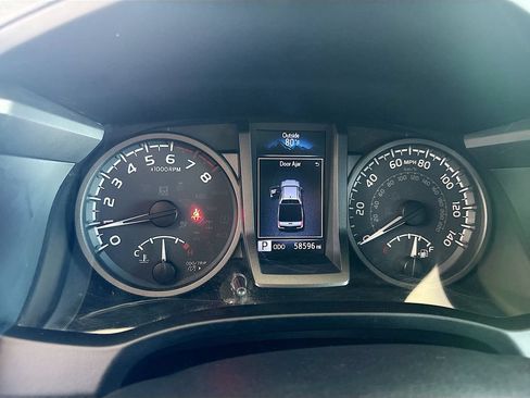 Used 2019 Toyota Tacoma TRD Sport w/ Technology Package RWD image 33