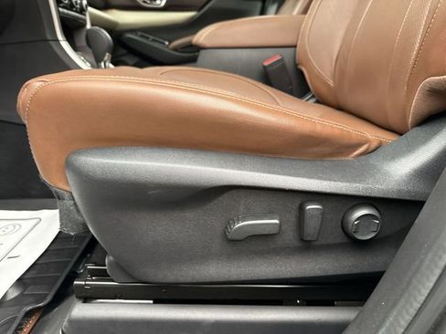 Used 2019 Subaru Ascent Touring w/ Popular Package #2A image 13