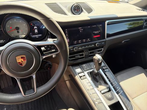 Used 2020 Porsche Macan S AWD/4WD image 25