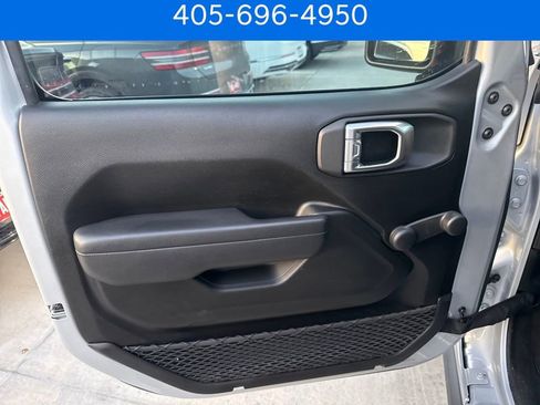 Used 2022 Jeep Wrangler Unlimited Sport image 12