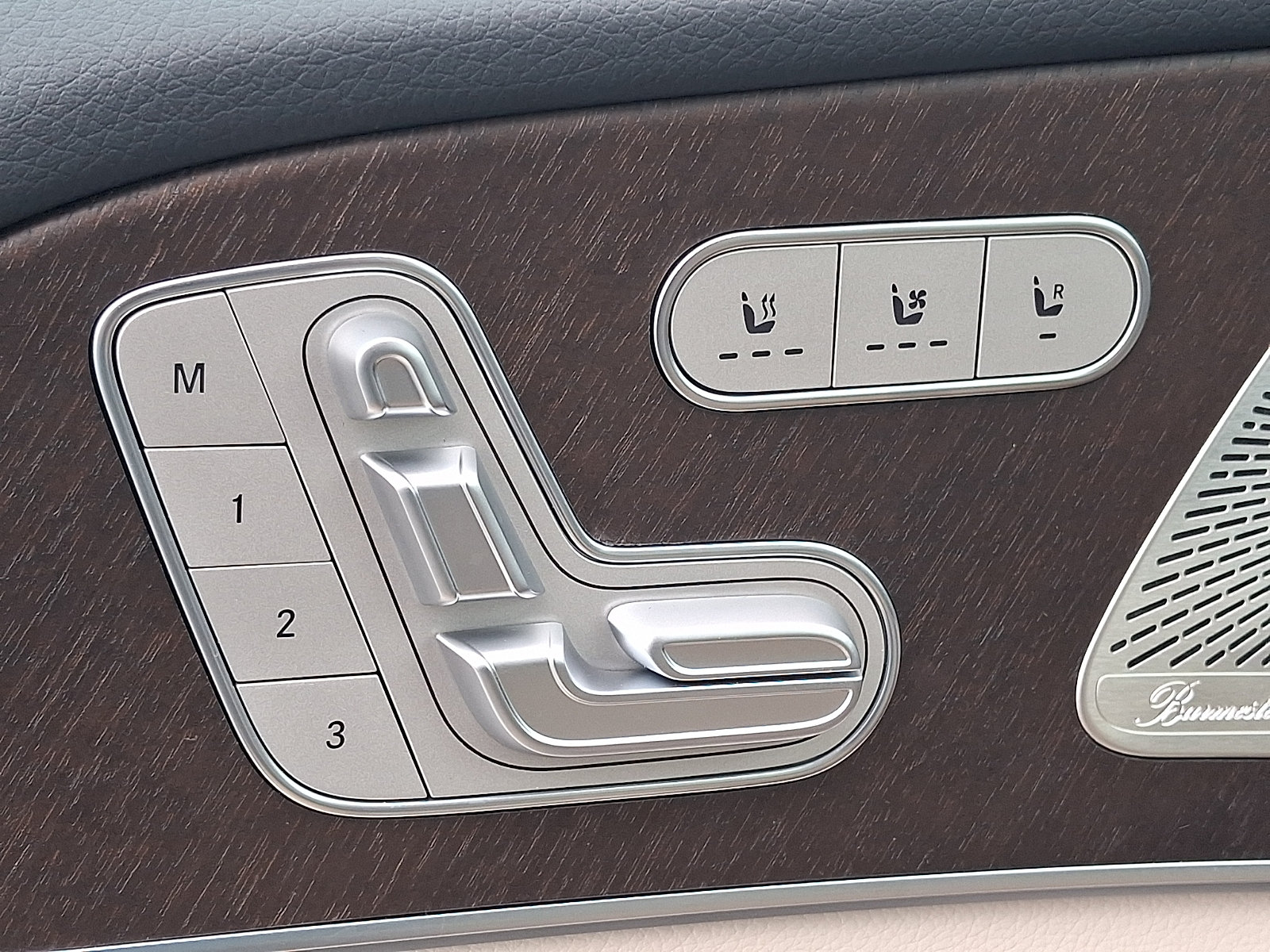 New 2027 Mercedes-Benz GLS 450 4MATIC image 16