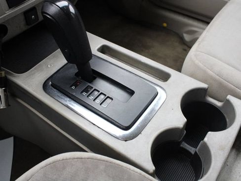Used 2010 Ford Escape XLT AWD/4WD image 15
