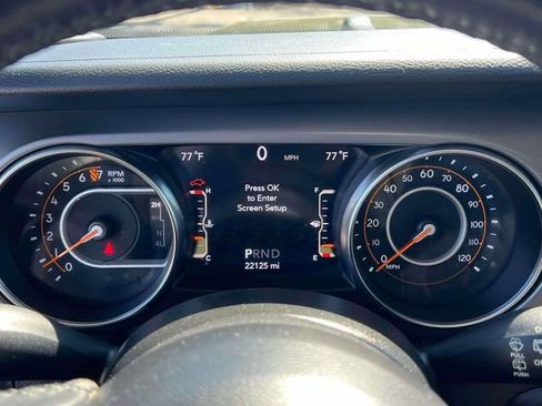 Used 2021 Jeep Wrangler Unlimited image 23