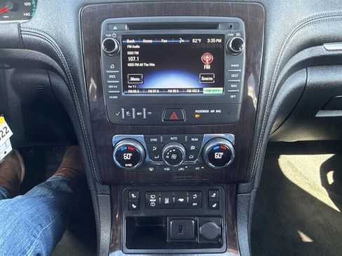 Used 2016 Chevrolet Traverse LT AWD/4WD image 32