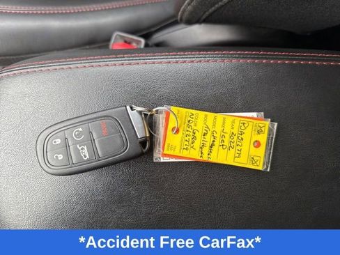 Used 2022 Jeep Cherokee Trailhawk w/ Trailer Tow Group image 8