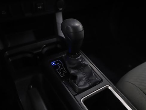 Used 2022 Toyota Tacoma SR image 23