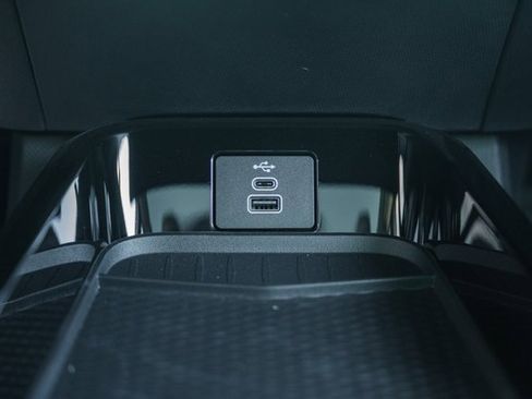 New 2025 Ford Mustang Mach-E Premium image 30