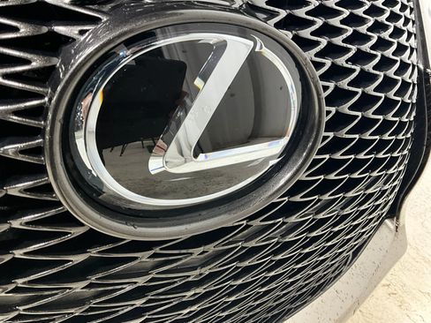 Used 2017 Lexus RC F image 27