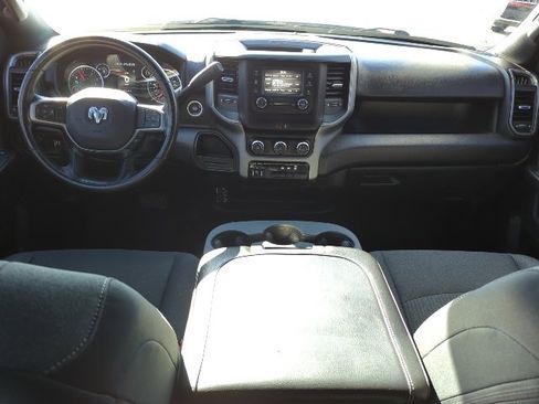 Used 2024 RAM 2500 Tradesman w/ Chrome Appearance Group image 7