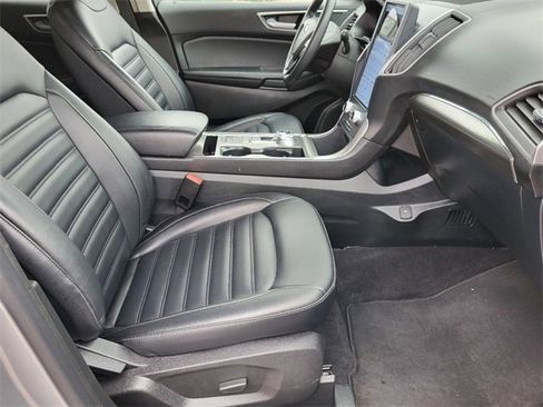 Used 2022 Ford Edge SEL image 15