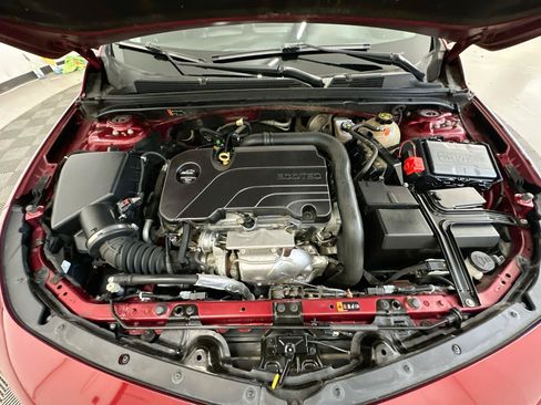 Used 2018 Chevrolet Malibu LT w/ Leather Package FWD image 34