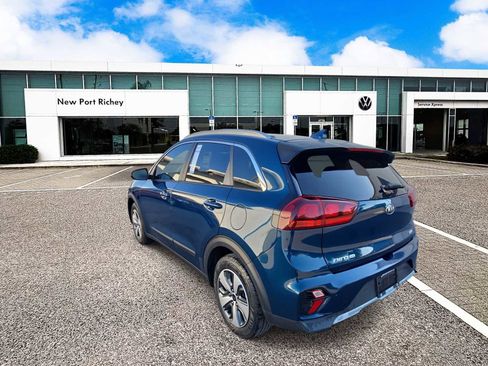 Used 2021 Kia Niro LX image 6
