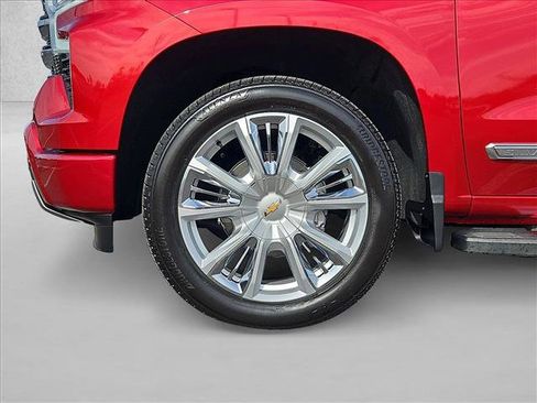 Used 2025 Chevrolet Silverado 1500 High Country w/ High Country Premium Package image 25