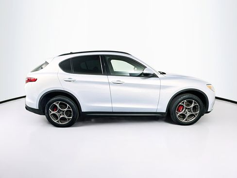 Used 2023 Alfa Romeo Stelvio Sprint RWD image 10