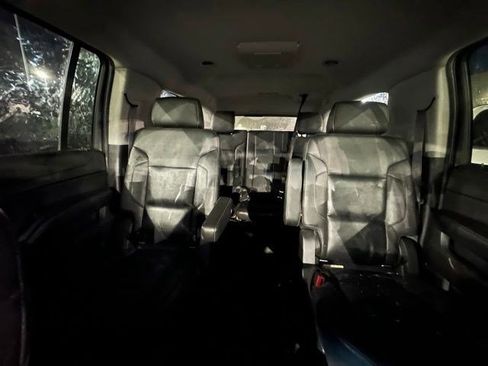Used 2017 Chevrolet Suburban LT AWD/4WD image 12