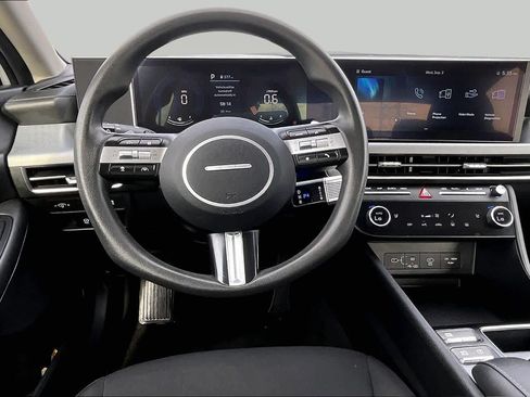 Certified 2025 Hyundai Sonata SEL FWD image 6