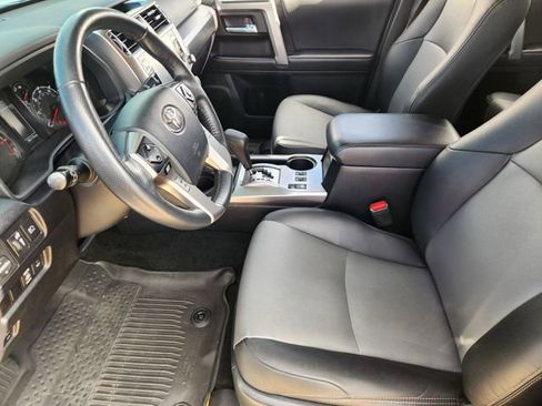 Used 2023 Toyota 4Runner SR5 Premium w/ Moonroof Package AWD/4WD image 9