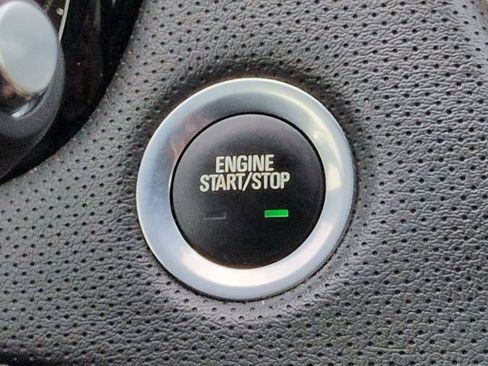 Used 2019 Cadillac XT5 FWD image 25