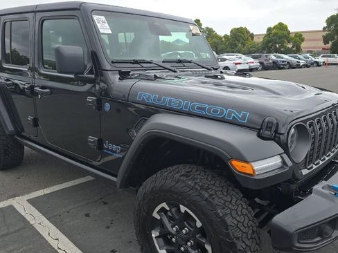 Used 2025 Jeep Wrangler Unlimited Rubicon 4xe w/ Safety Group AWD/4WD image 2