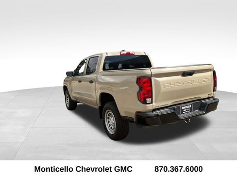 Used 2023 Chevrolet Colorado W/T image 5