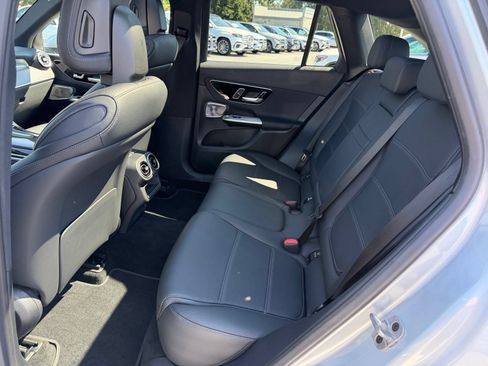Used 2026 Mercedes-Benz GLC 300 4MATIC image 16