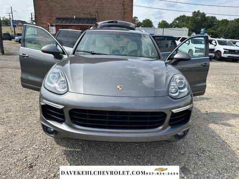 Used 2016 Porsche Cayenne S AWD/4WD image 38